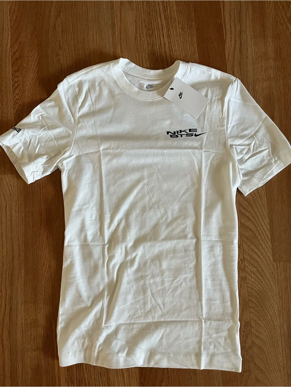 Nike BTS Collaboration Men’s Shirt White Size XS NEW
